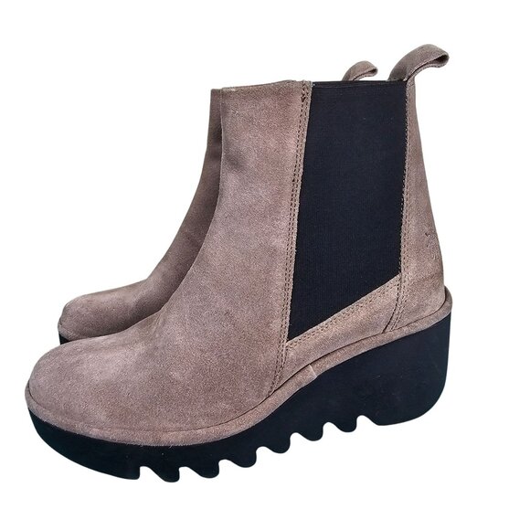 Fly London Taupe Boots BAGU233FLY Slip On Chelsea Suede Leather Sz 37 US 6.5-7 - Picture 2 of 9